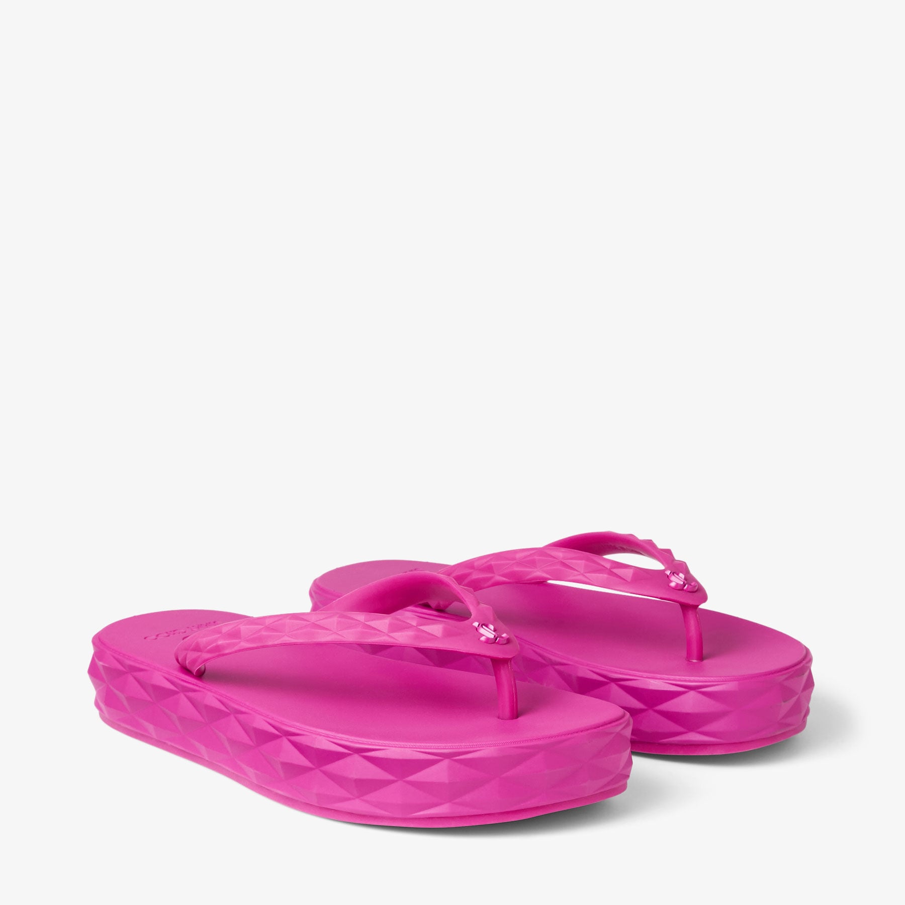 JIMMY CHOO ピンク フラットシューズ Diamond Flip Flop | Discover the Jimmy Choo Fuchsia Rubber Fip