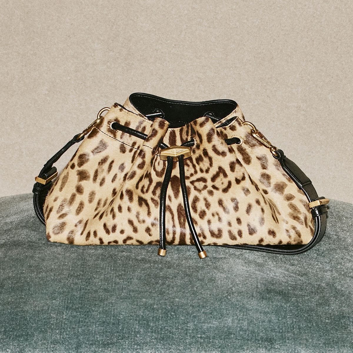 JIMMY CHOO US - Official Site | Luxury Shoes & Accessories