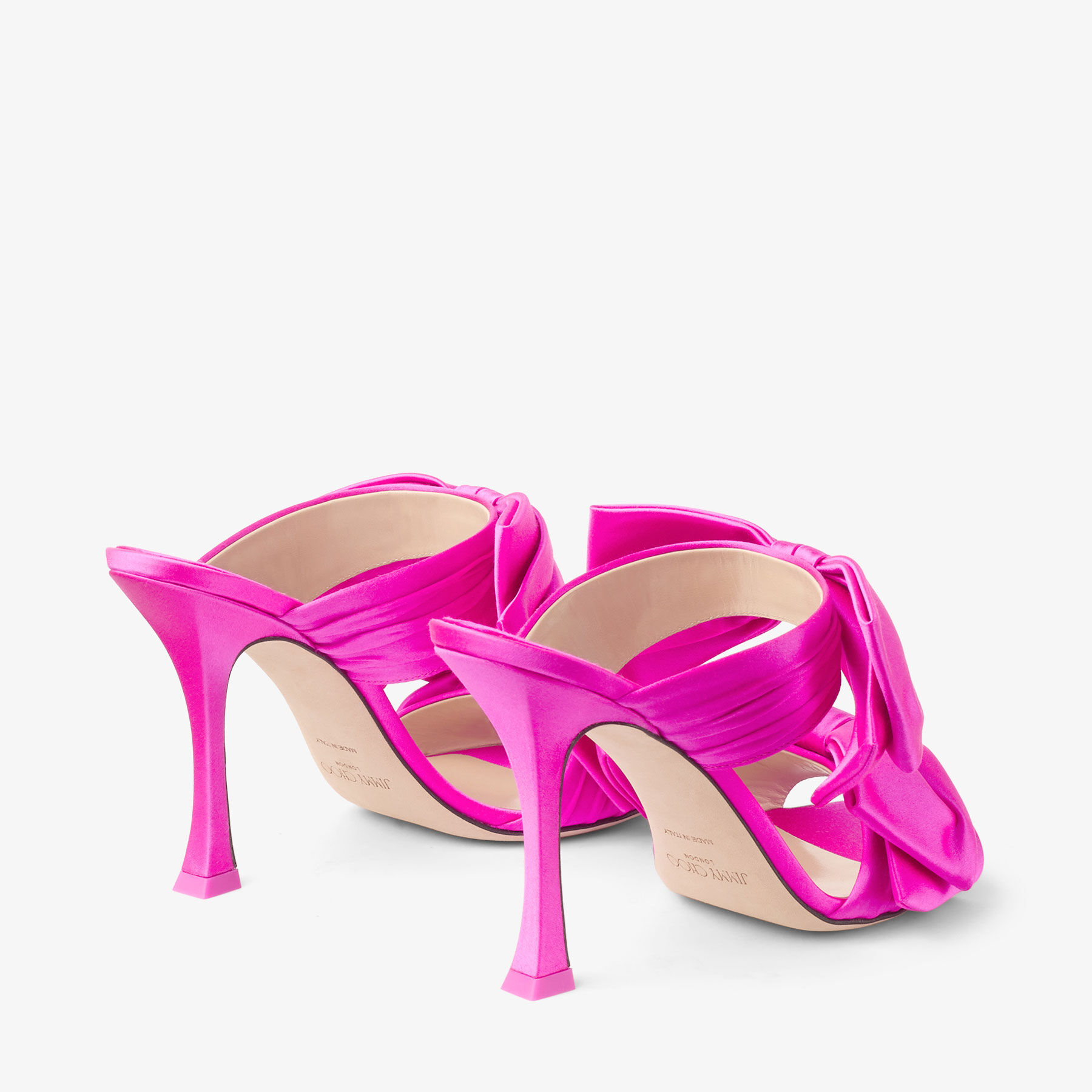 ショートブーツ・ブーティ Jimmy Choo Fuchsia satin ankle boots Size 8.5 - Women's Timberland X Jimmy Choo 8” Pink Puffer