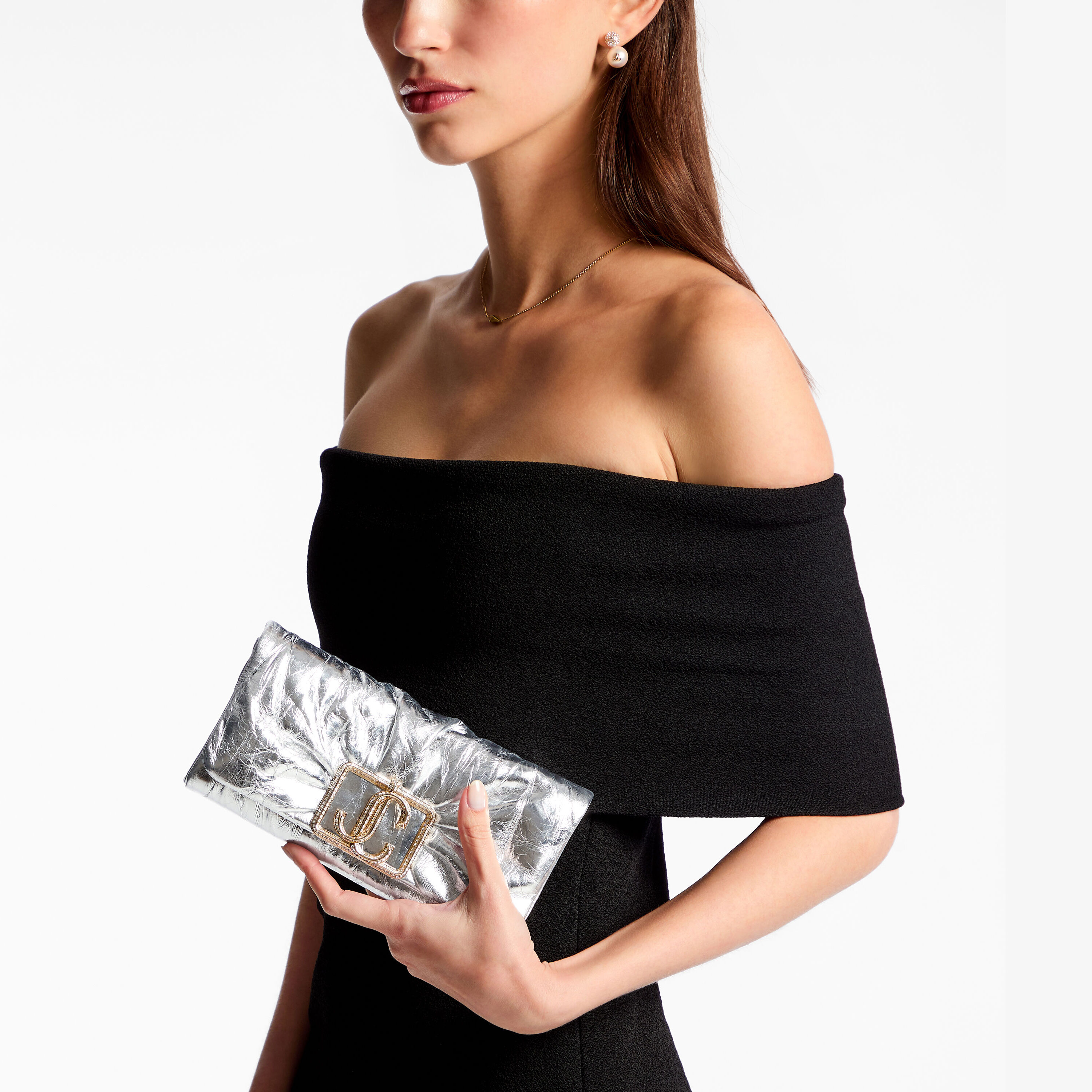 Edie Wallet/Chn | Silver Vintage Metallic Leather Mini Bag | JIMMY CHOO CA