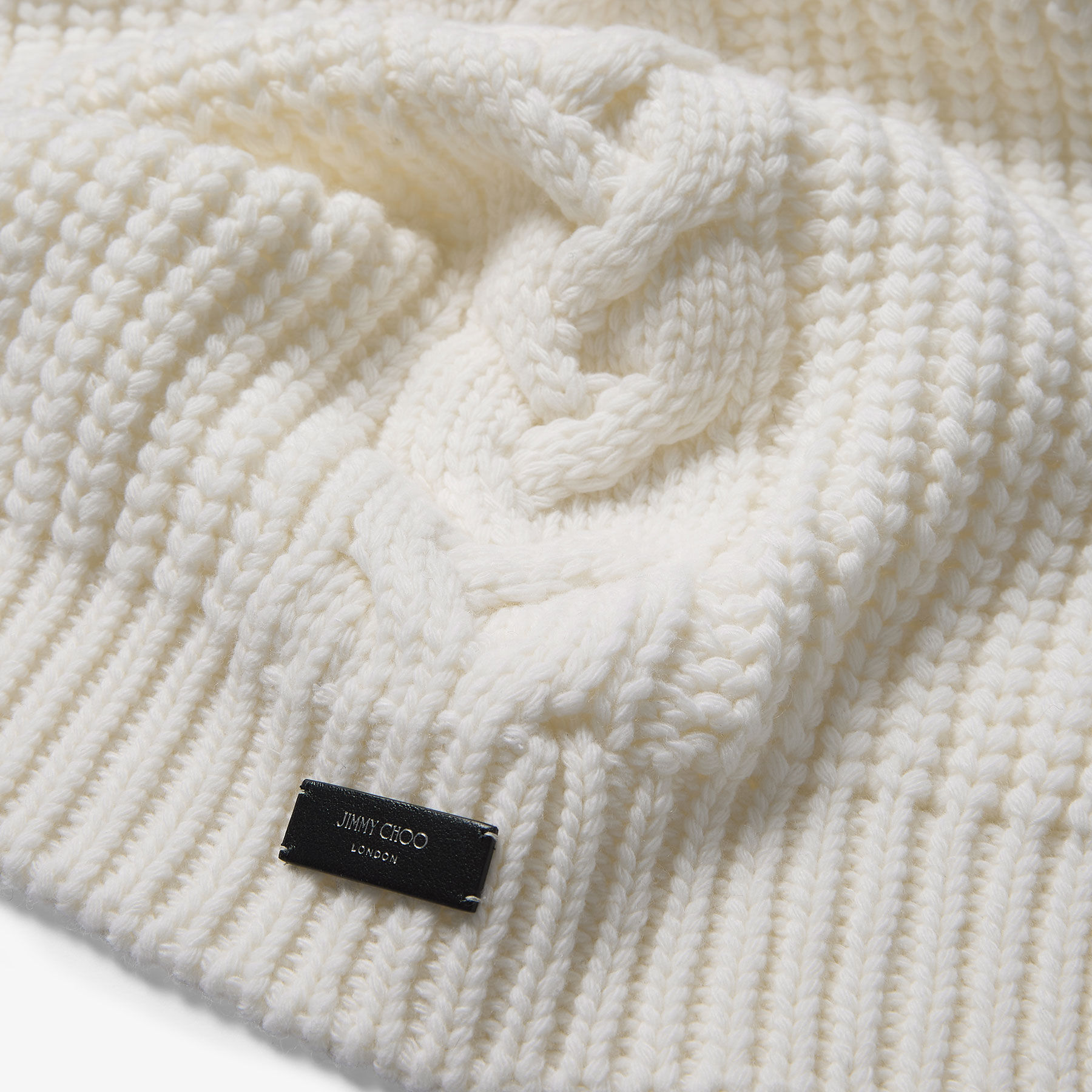 ユキコ Yukiko Cable | Latte Cable Knit Scarf with Leather Logo Tag