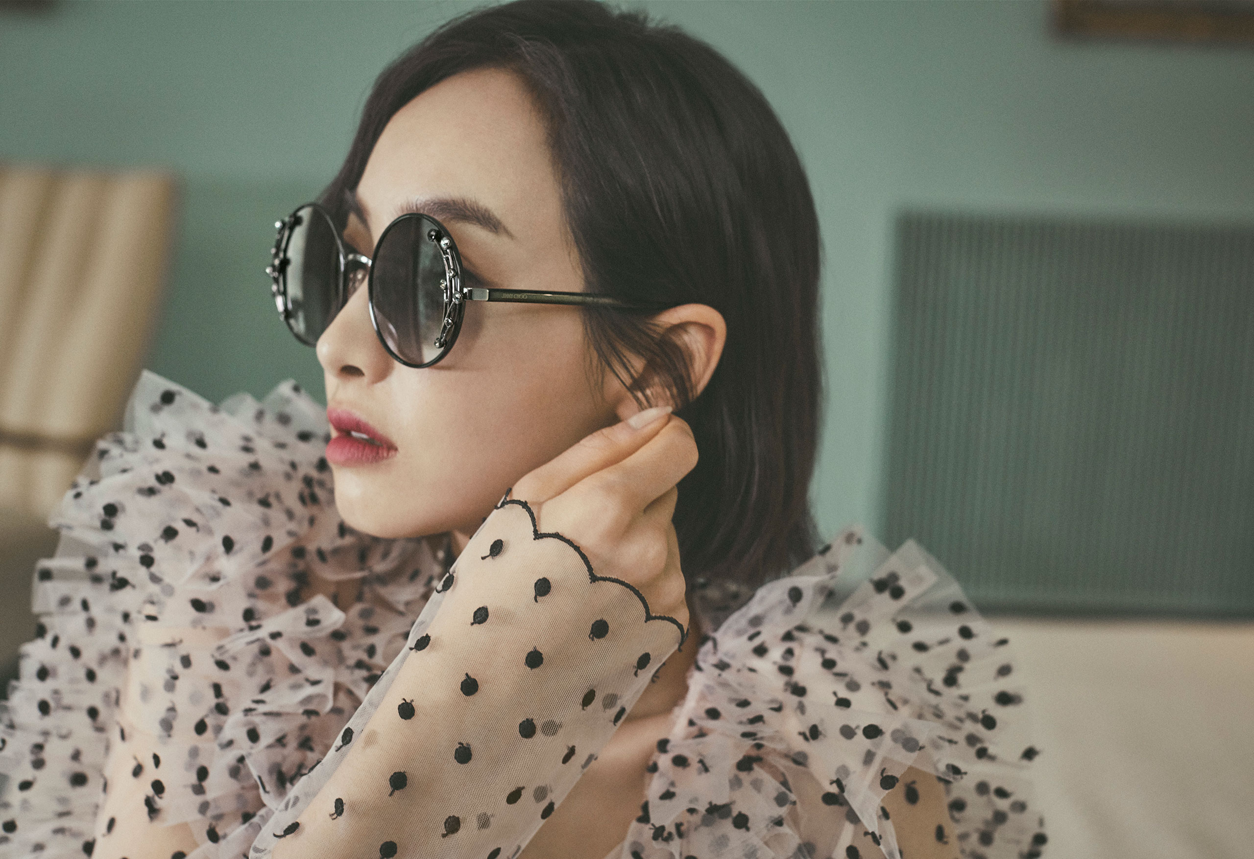 Victoria Song Qian wearing Jimmy Choo GEMA sunglasses