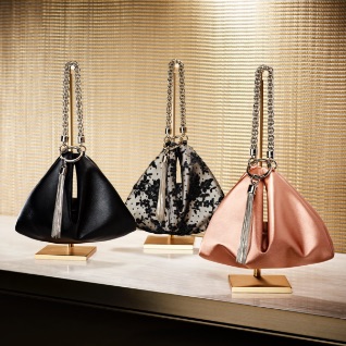 Customize your bag through the Made To Order Service